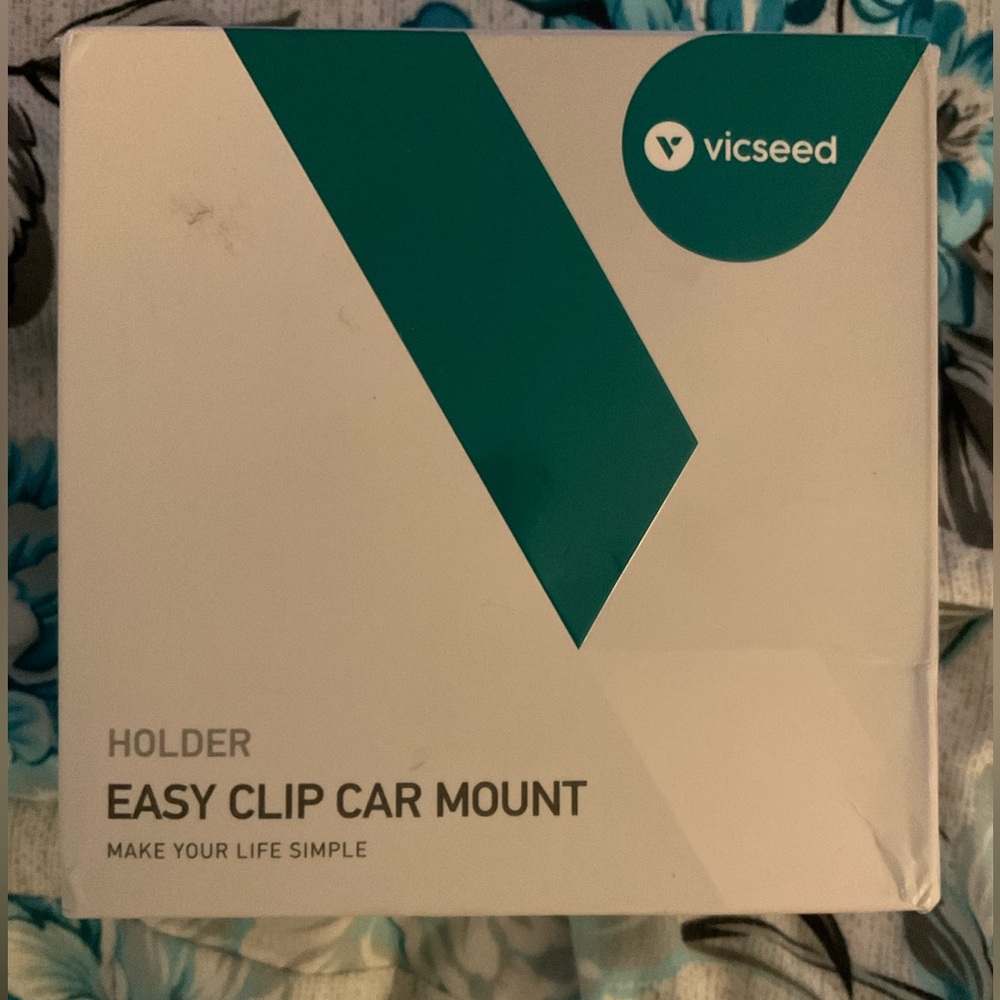 Vicseed Easy Car Mount Phone Holder. Holders for Dash, Vent, Windshield. NIB